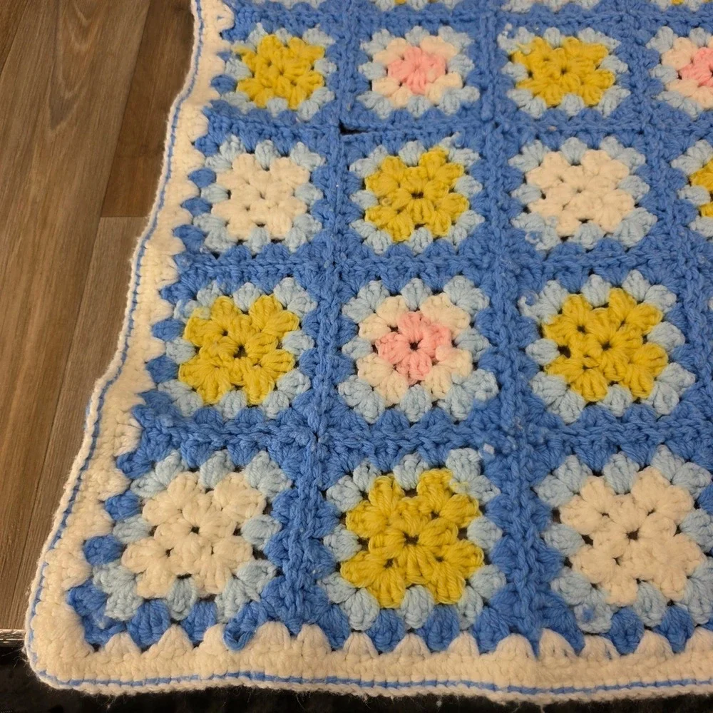 Vintage‎ Handmade Crochet Granny Square Baby Blanket Blue Yellow Pink 29x30